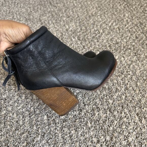 Jeffrey Campbell Rumble Ankle Boots 6 M Black Leather Stacked Block Heels Zip - Picture 3 of 8